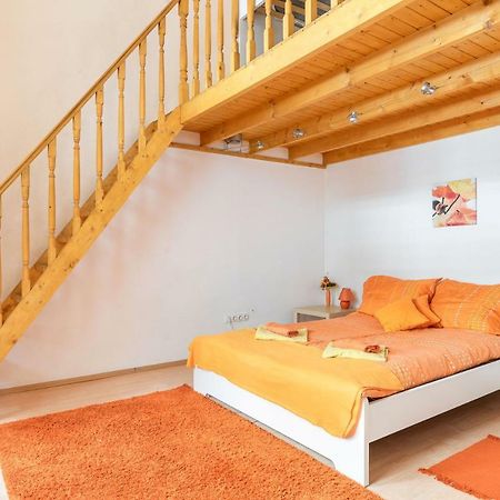 Izabella Home Budapest Bagian luar foto