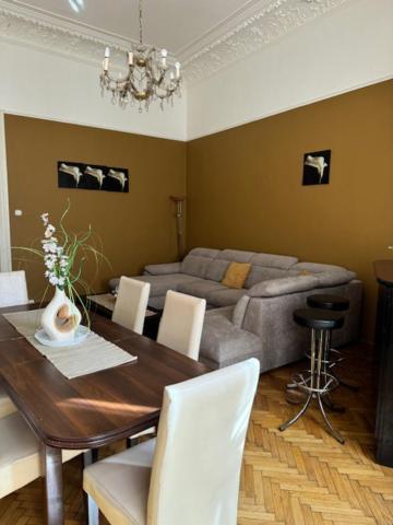 Izabella Home Budapest Bagian luar foto