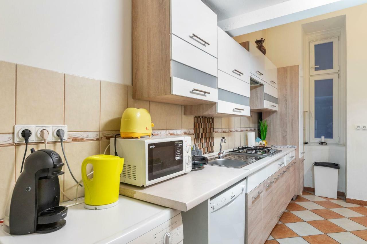 Izabella Home Budapest Bagian luar foto