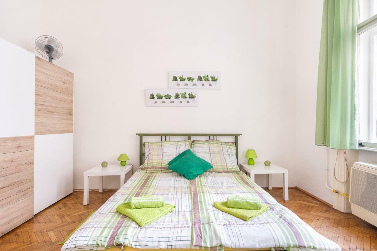 Izabella Home Budapest Bagian luar foto