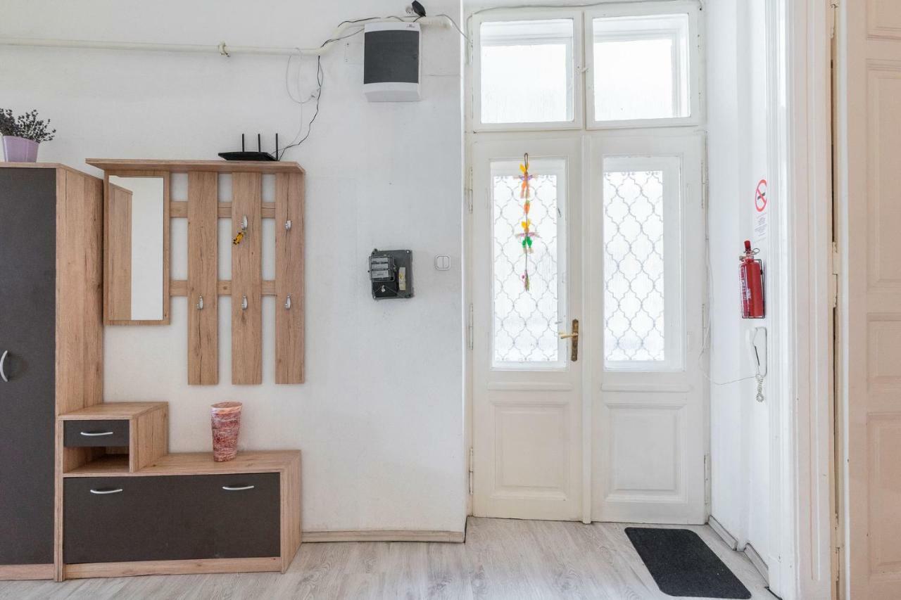 Izabella Home Budapest Bagian luar foto