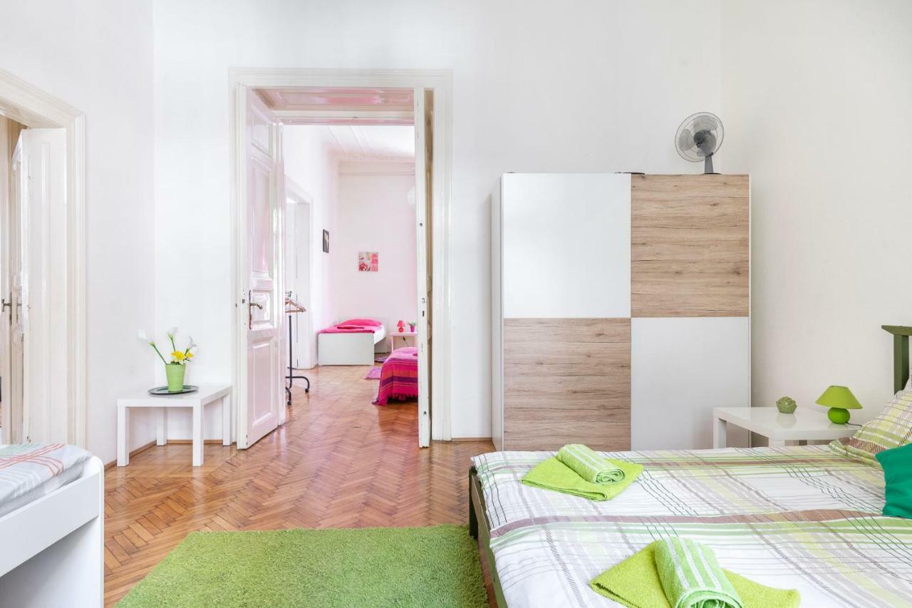 Izabella Home Budapest Bagian luar foto